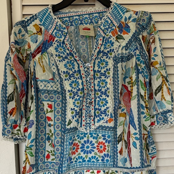 FARM Rio Multicolor Floral & Bird Patchwork Top - Picture 1 of 16